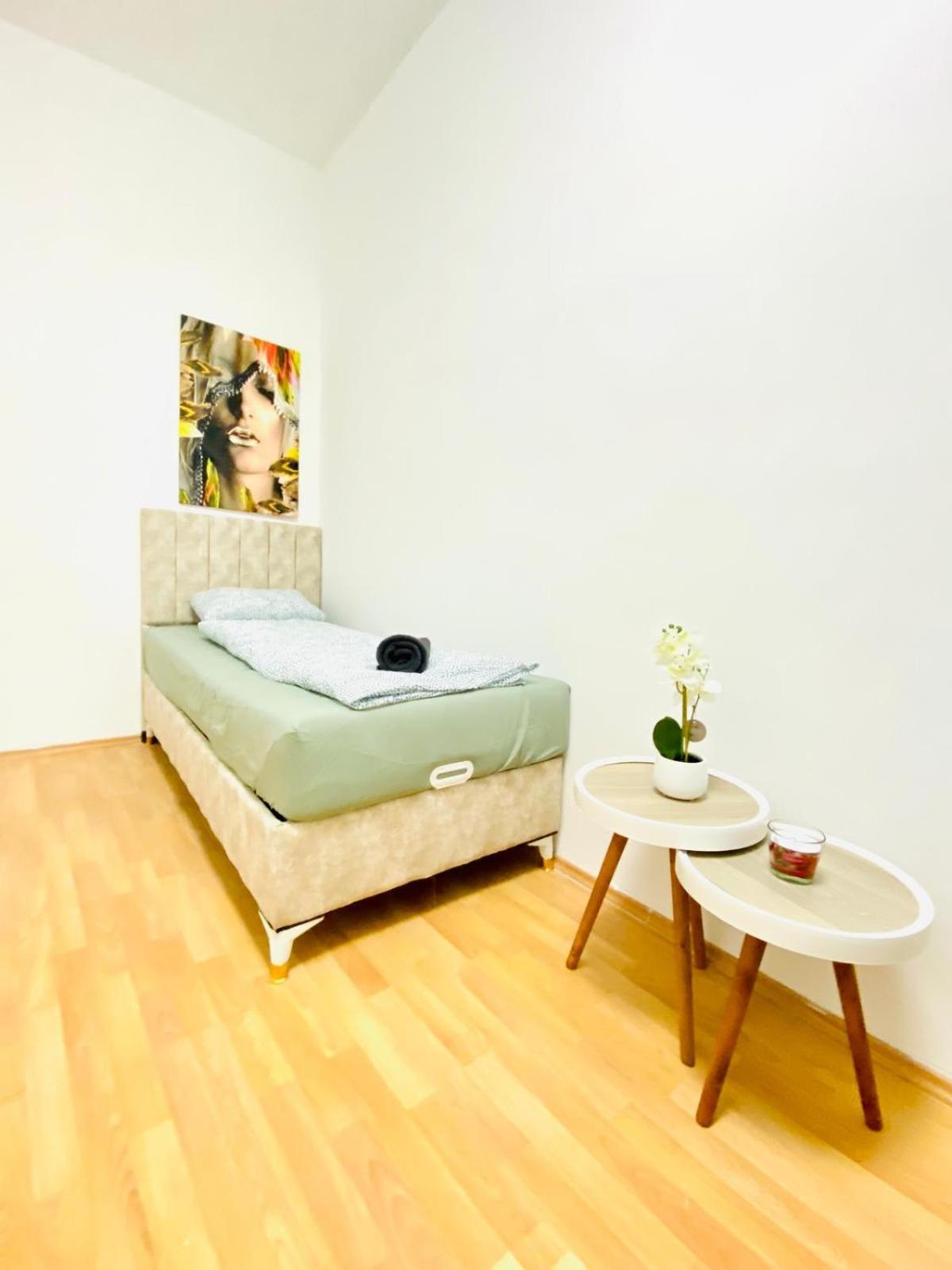 Bright 5Br Shared Apartment W Great Transport Link Viena Exterior foto